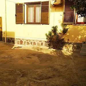 Casa In Zona Tranquilla A , Carbonia Italia